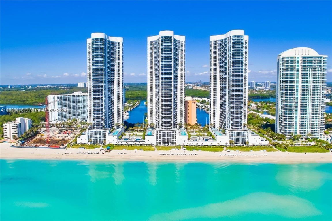 Trump Tower - Residential