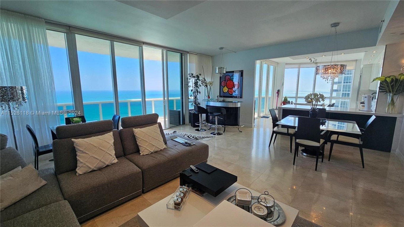 Trump Tower - Residential