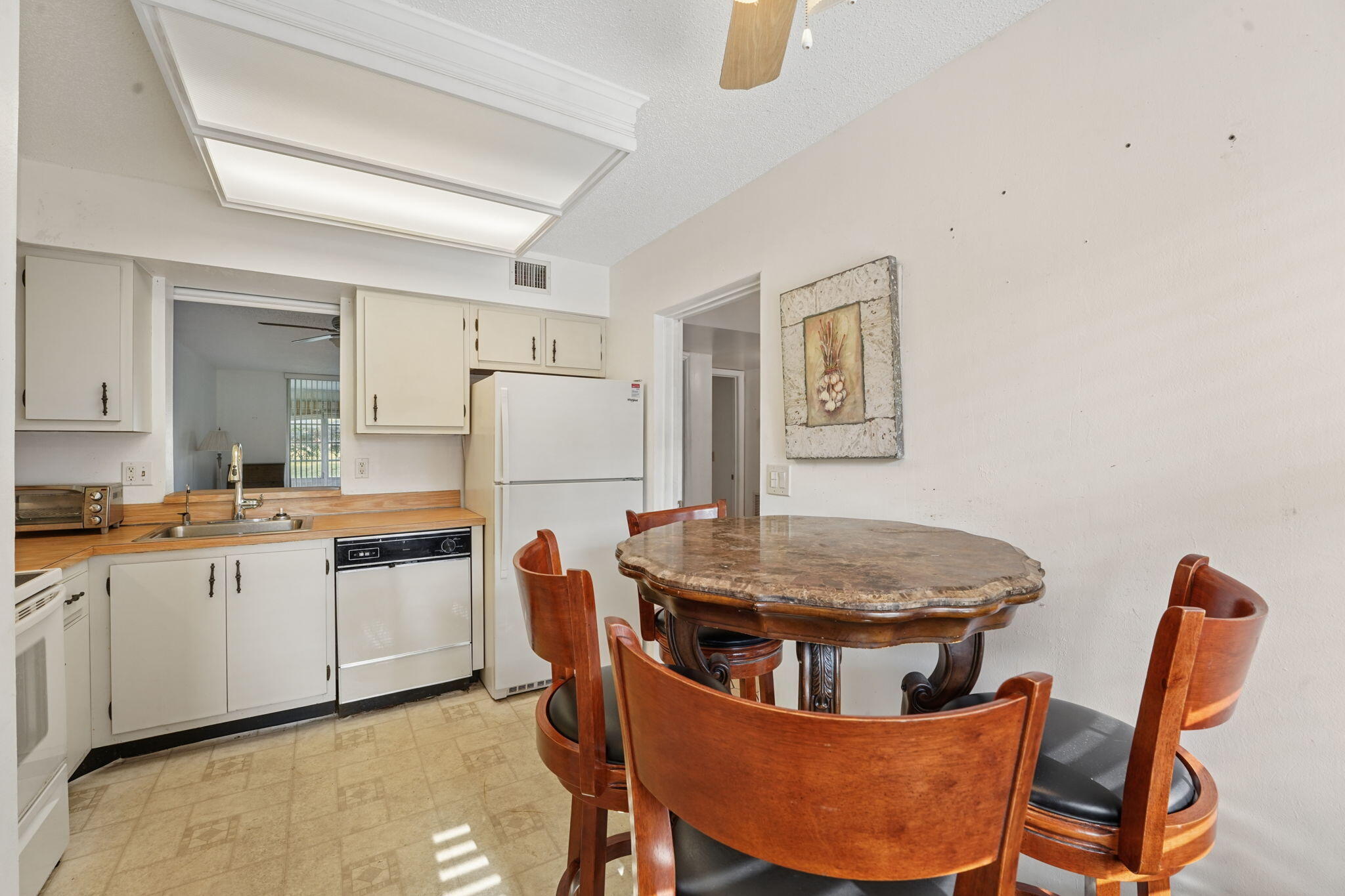 PALM LAKES CONDO - Residential
