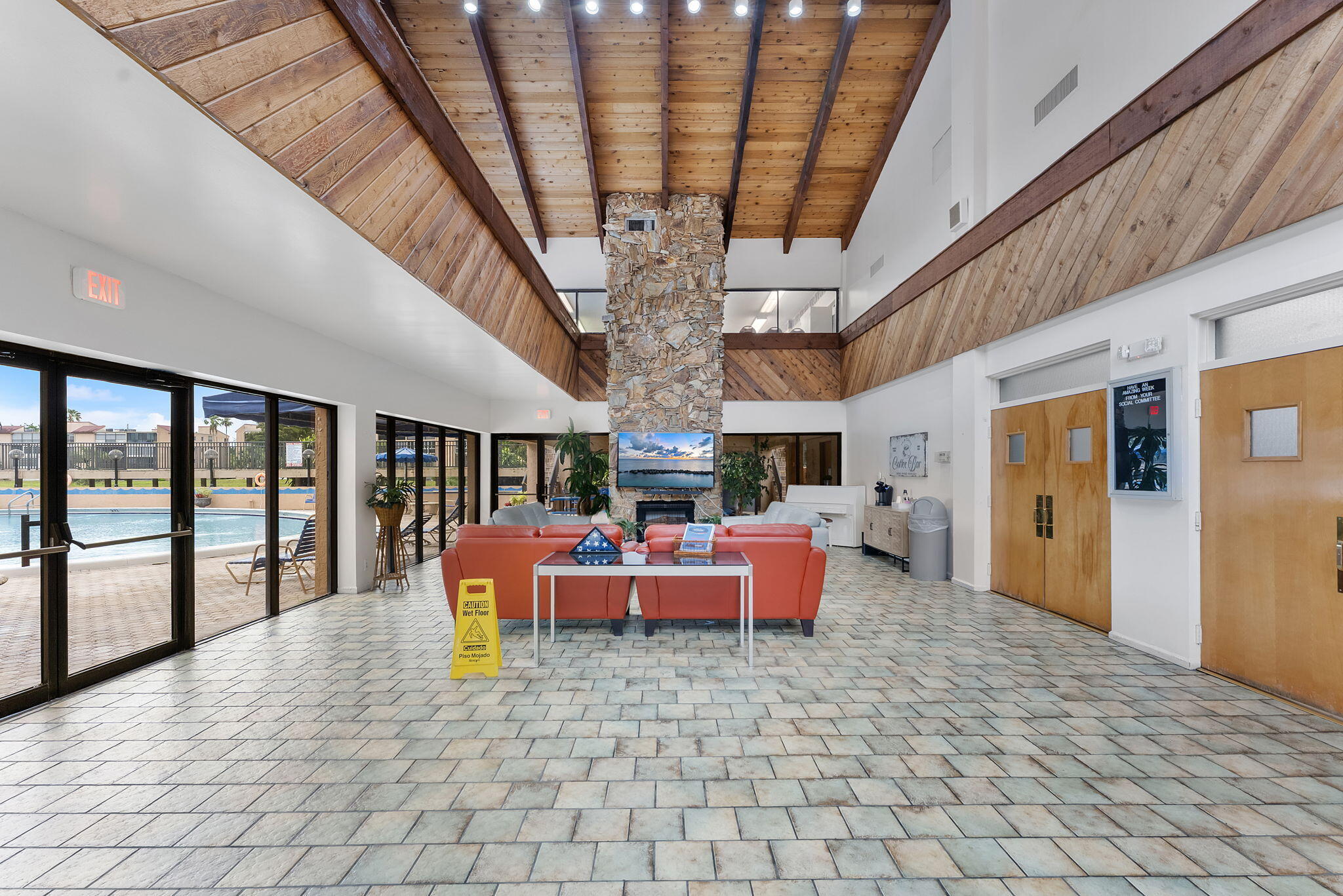 PALM LAKES CONDO - Residential