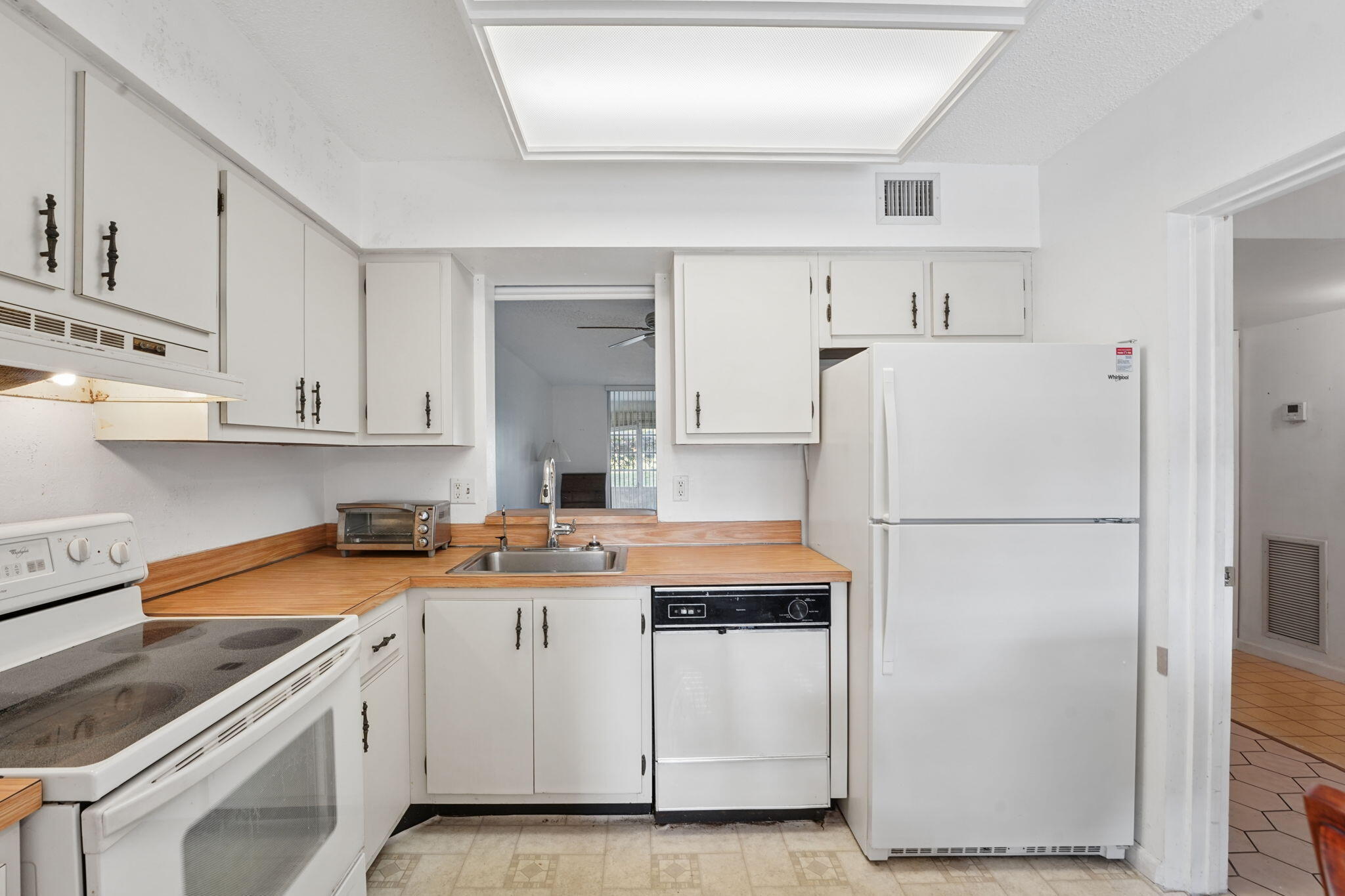 PALM LAKES CONDO - Residential