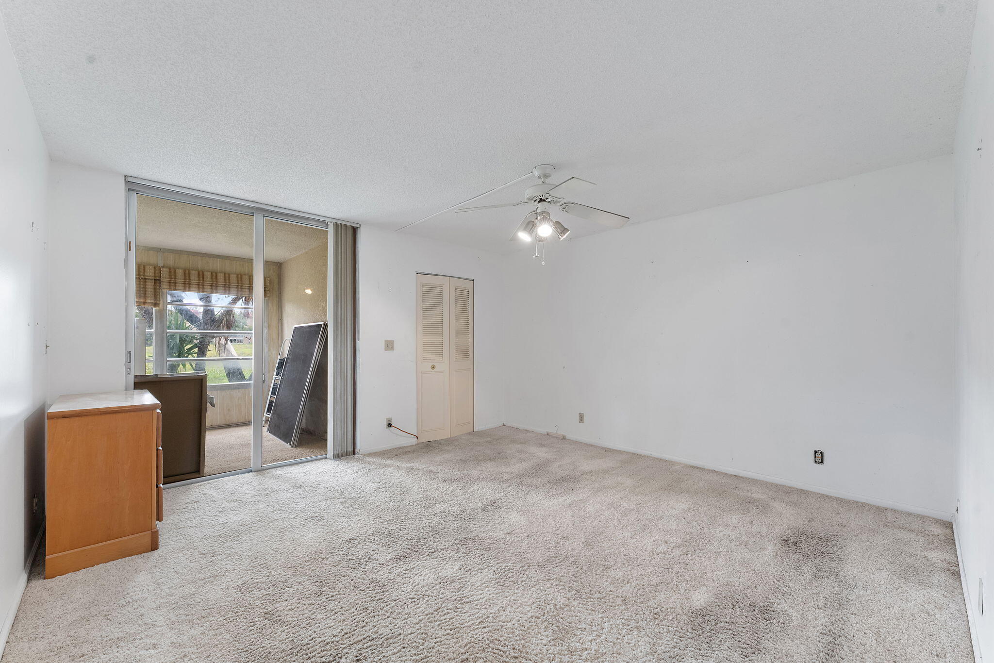 PALM LAKES CONDO - Residential