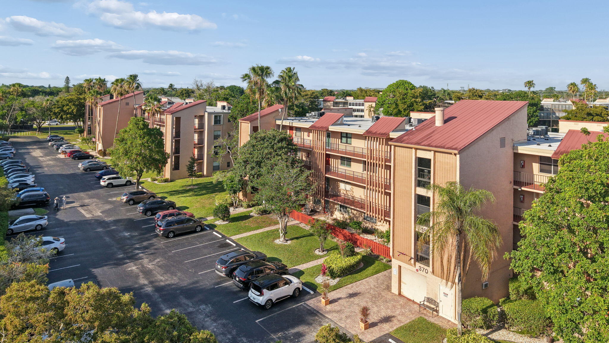PALM LAKES CONDO - Residential