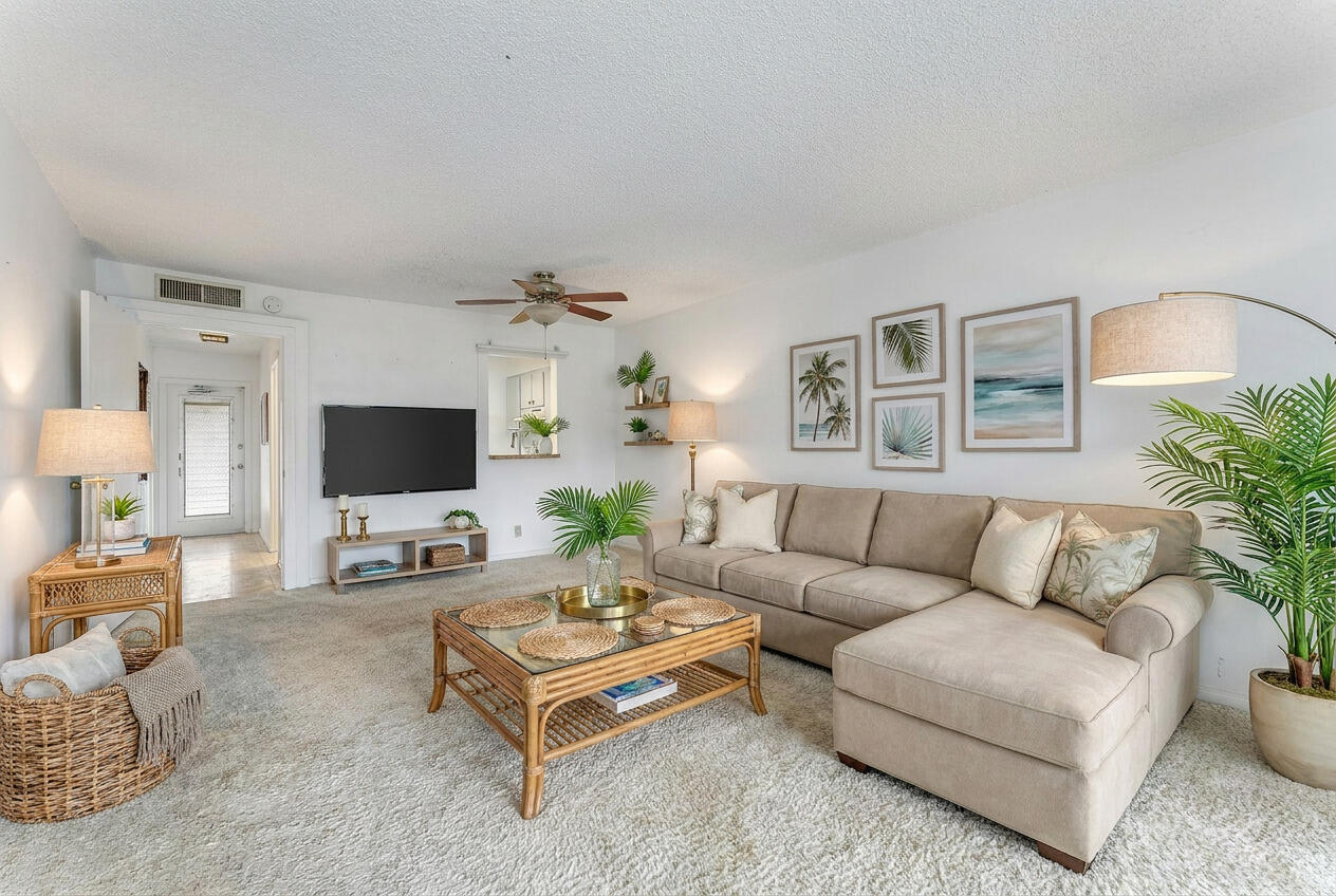 PALM LAKES CONDO - Residential