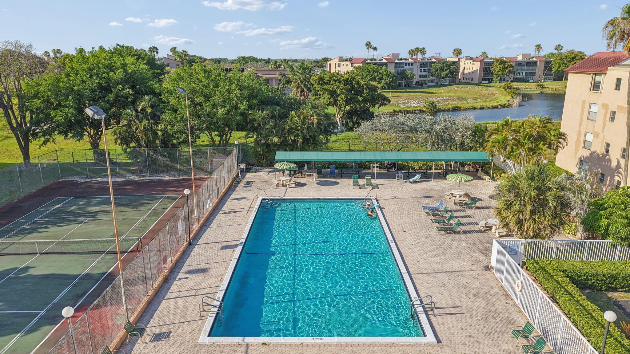 PALM LAKES CONDO - Residential