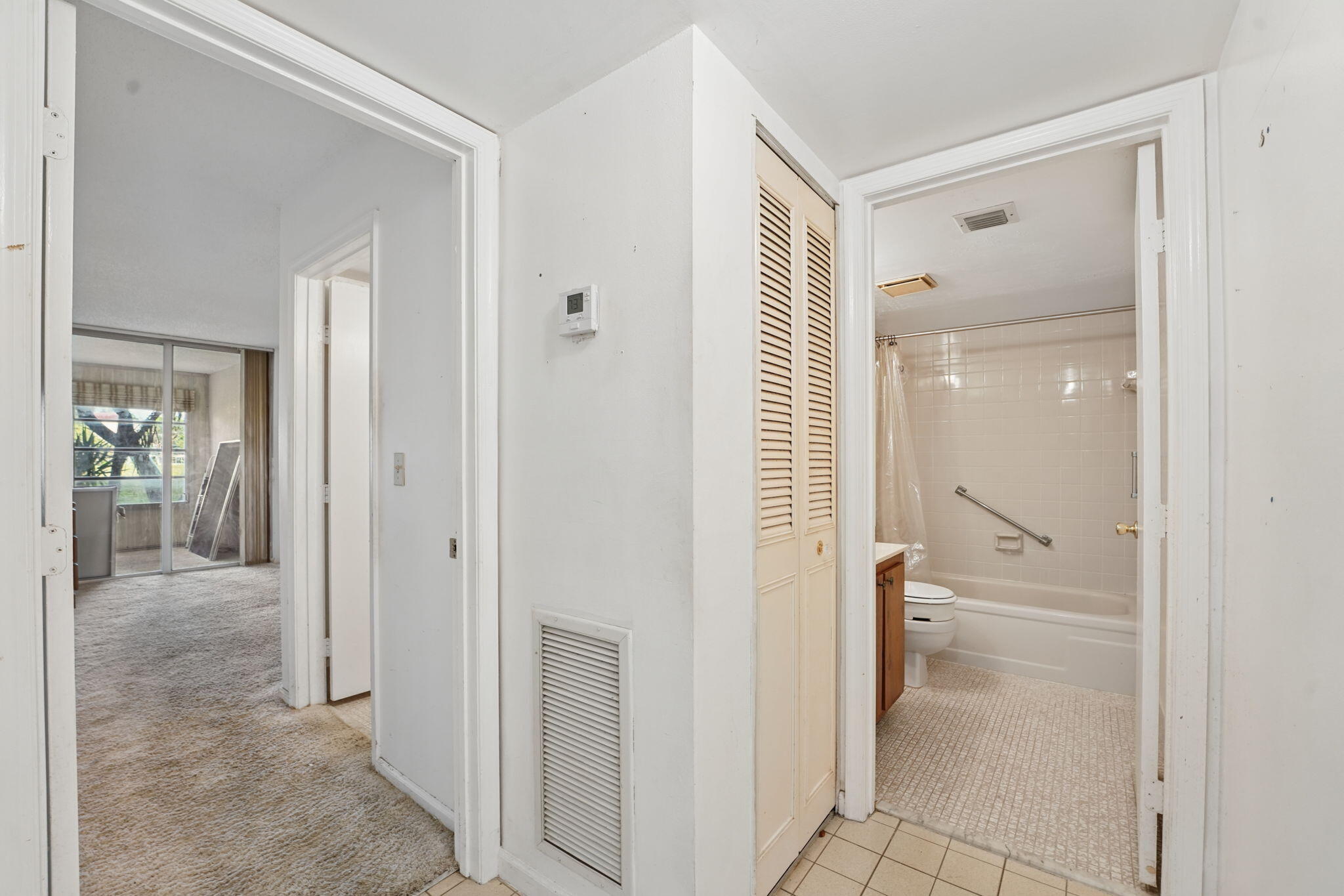 PALM LAKES CONDO - Residential