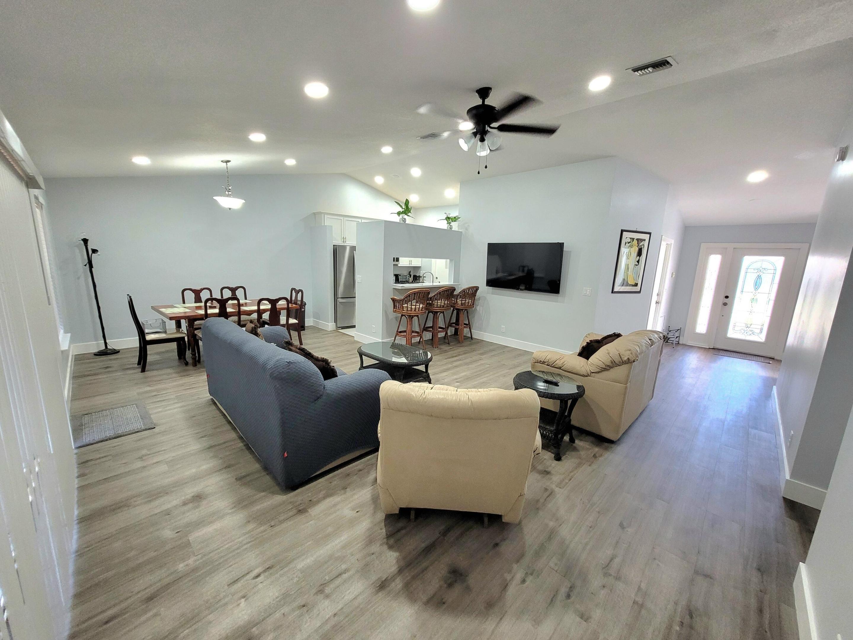 WATERWAY COVE OF WELLINGTON - Residential Lease