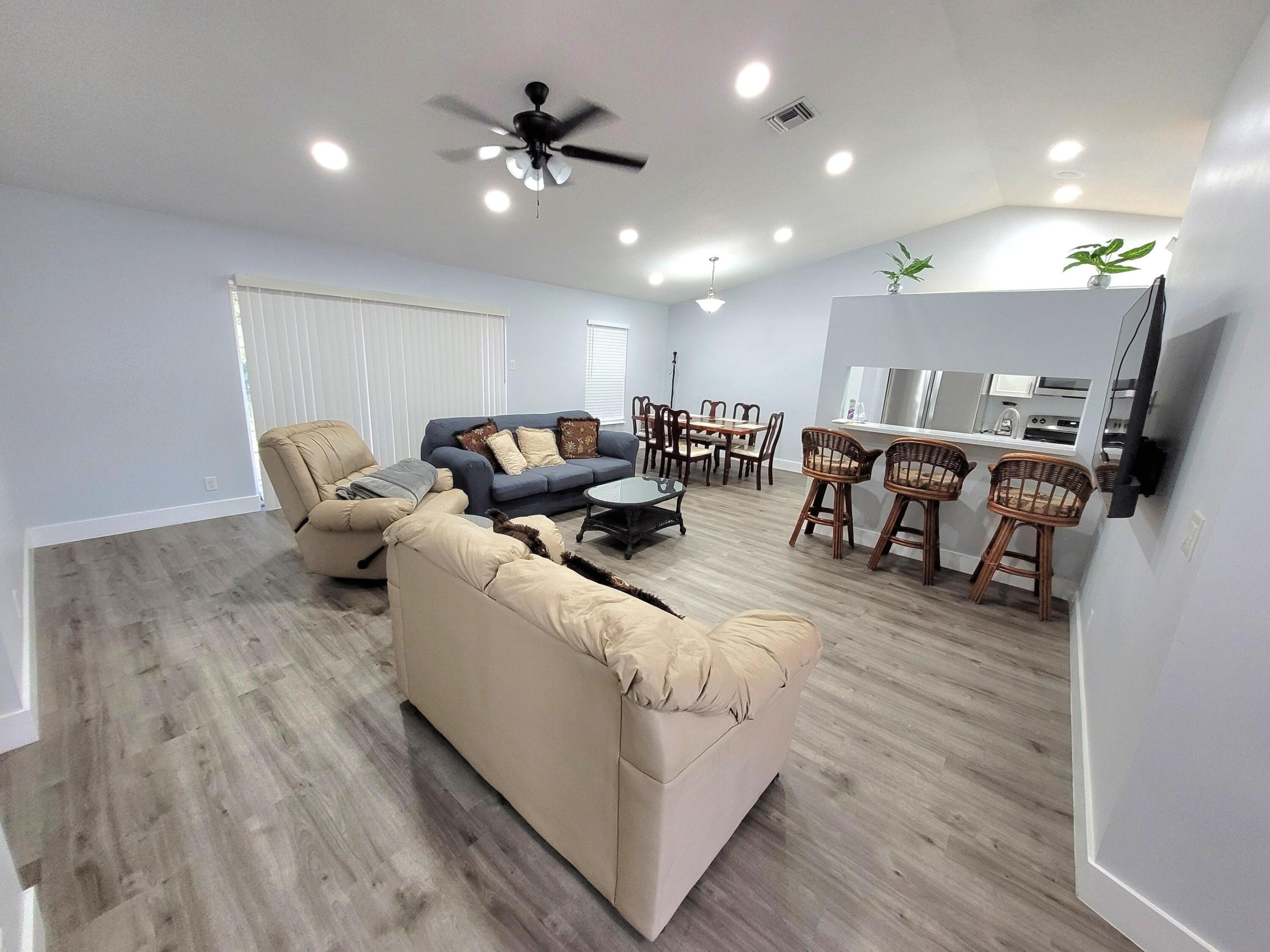 WATERWAY COVE OF WELLINGTON - Residential Lease