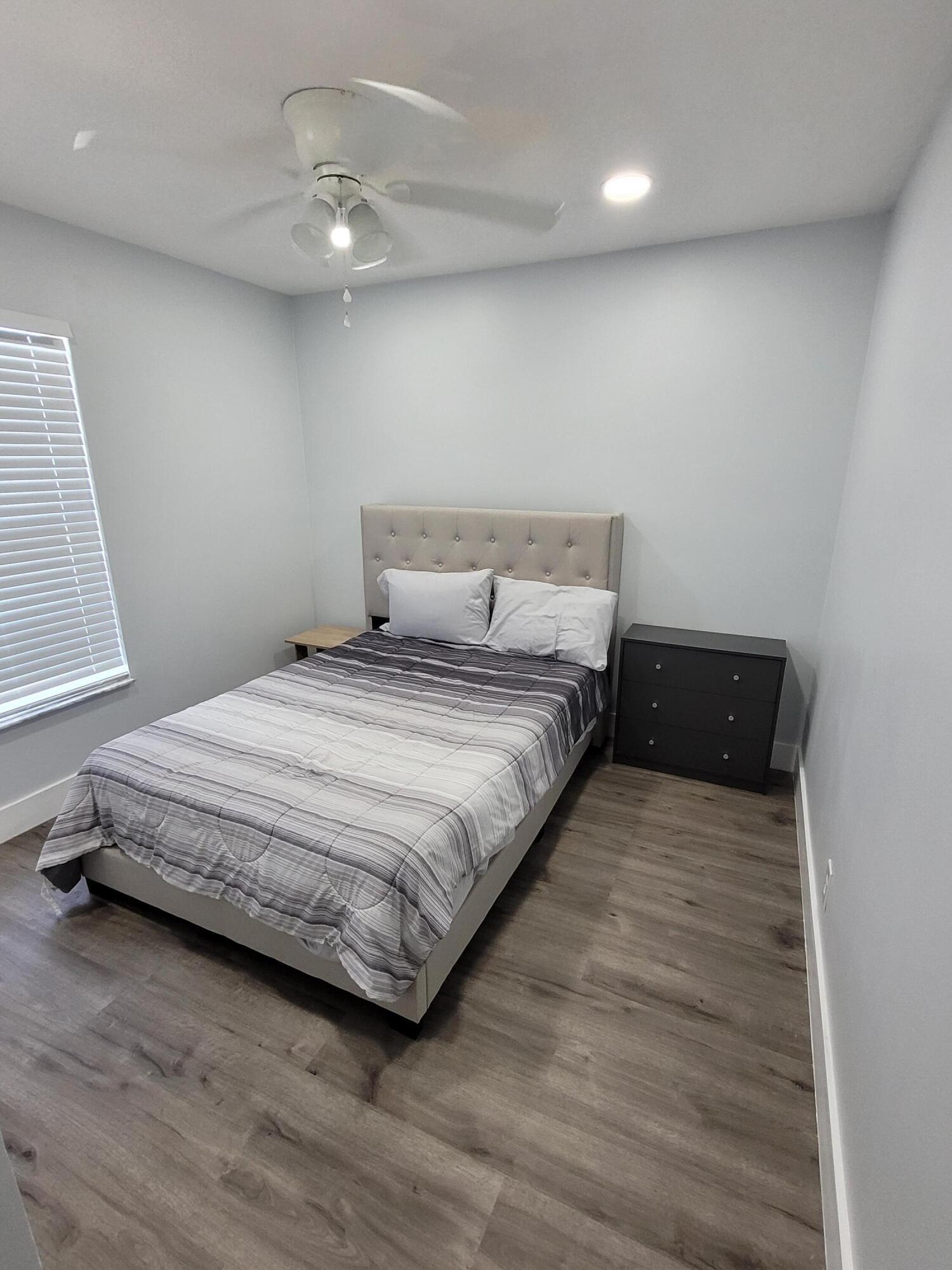 WATERWAY COVE OF WELLINGTON - Residential Lease