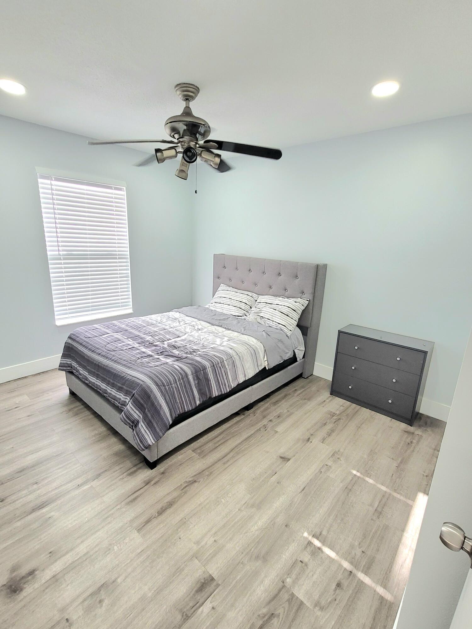 WATERWAY COVE OF WELLINGTON - Residential Lease