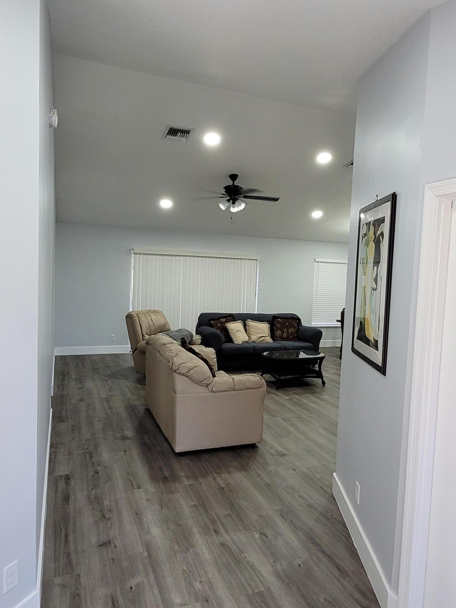 WATERWAY COVE OF WELLINGTON - Residential Lease