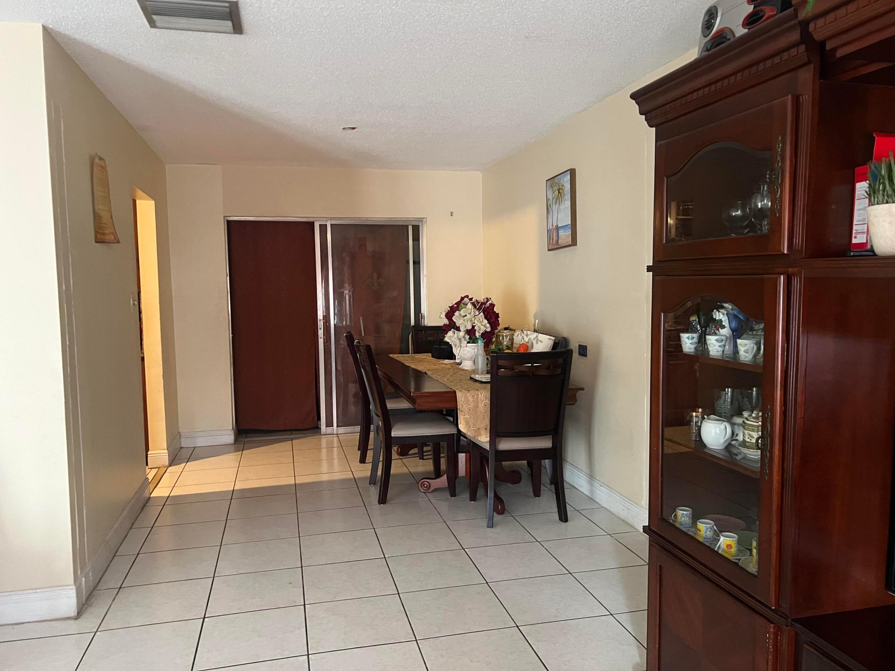 MAINLANDS OF TAMARAC LAKES - Residential