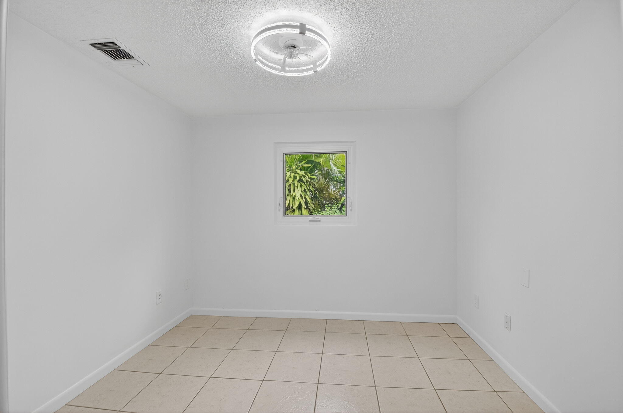 KINGSLAND PINES - Residential