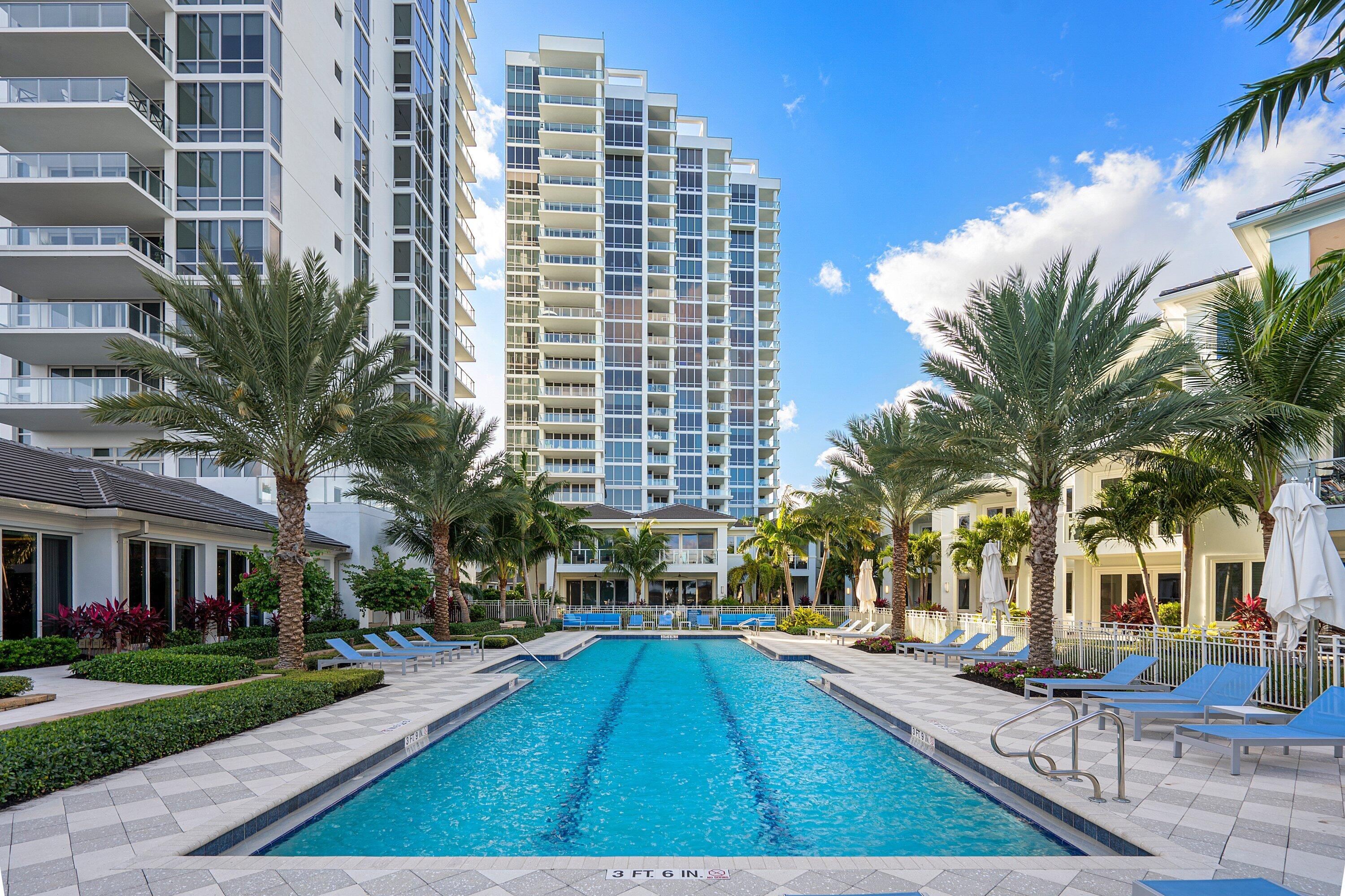 WATER CLUB - Residential
