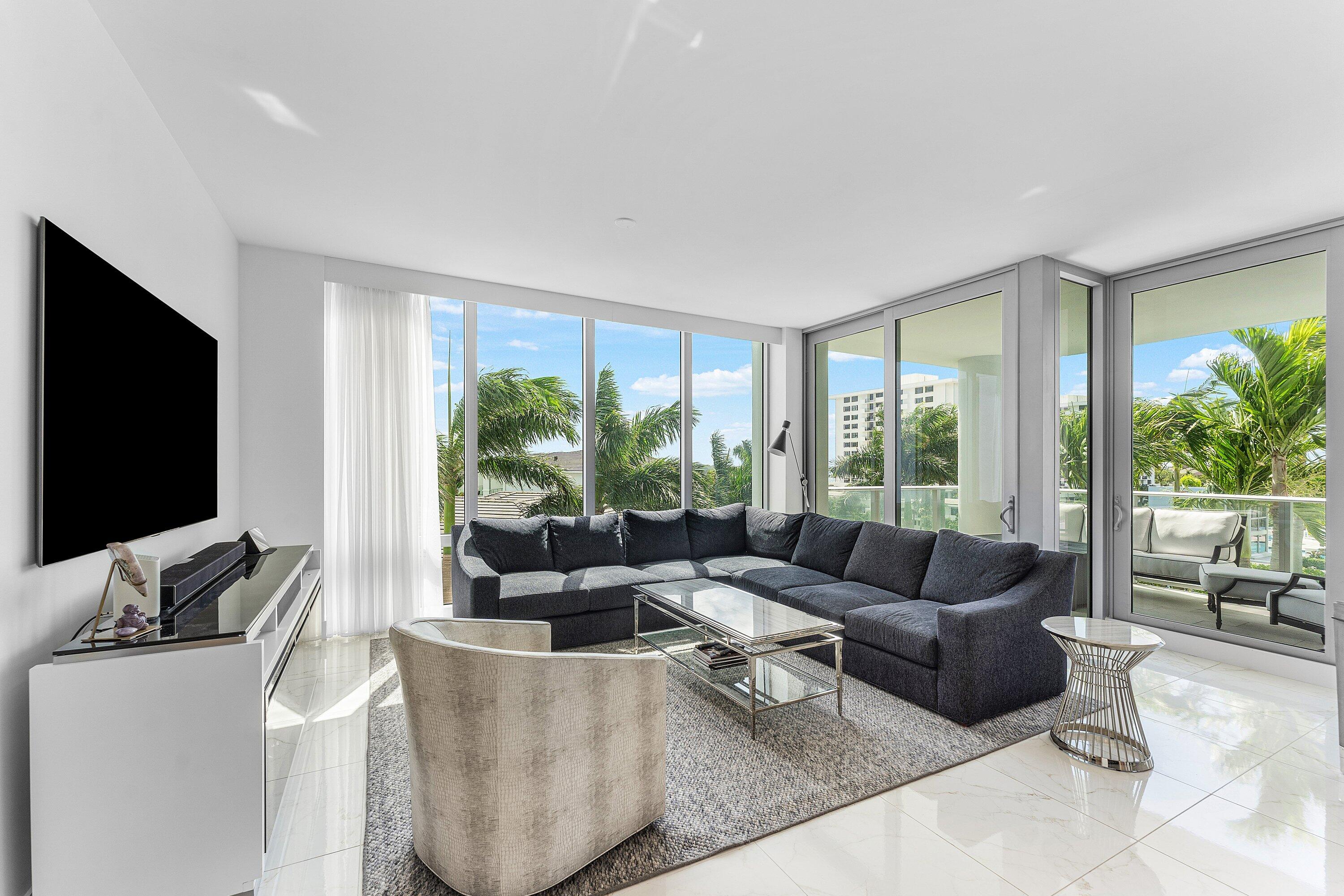 WATER CLUB - Residential