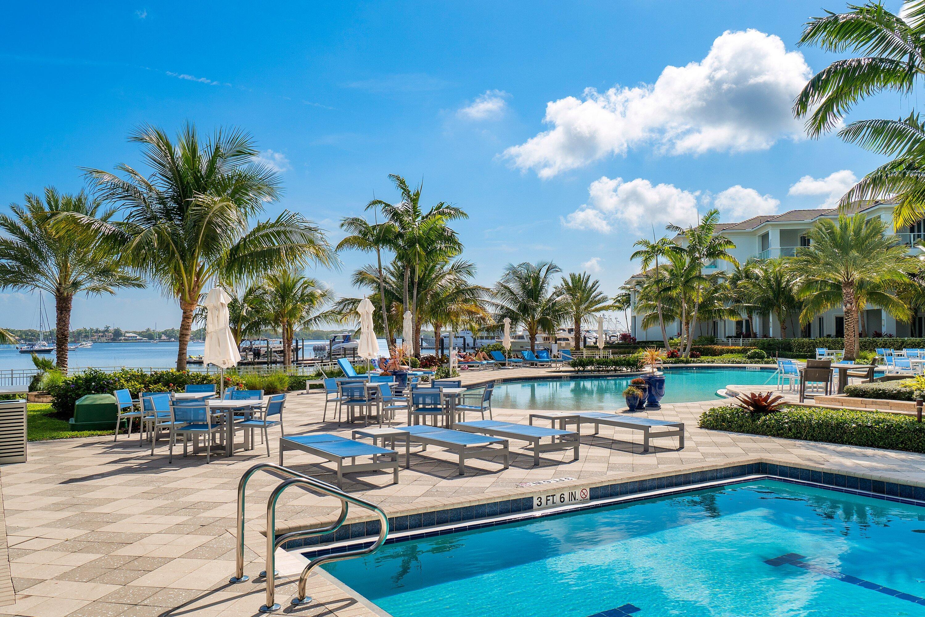WATER CLUB - Residential