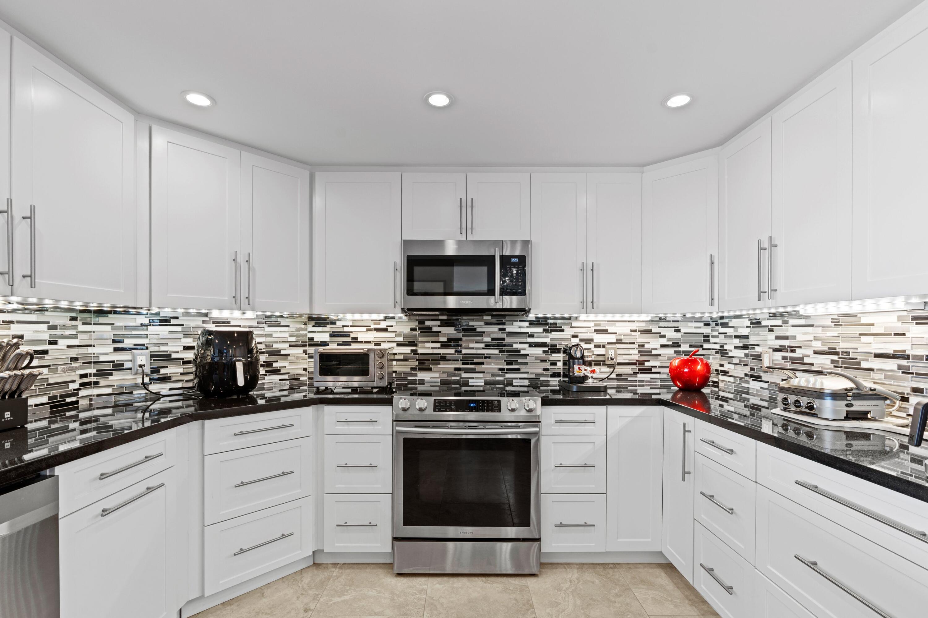 MARINE TOWER CONDO - Residential
