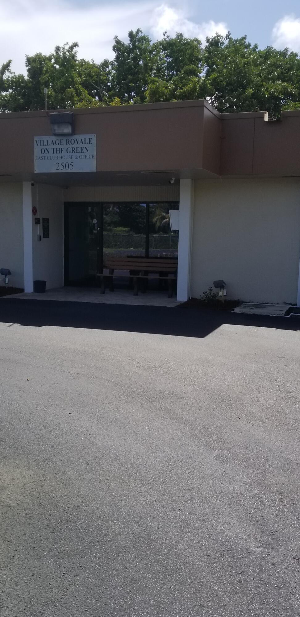 VILLAGE ROYALE ON THE GREEN CONDO - Residential Lease