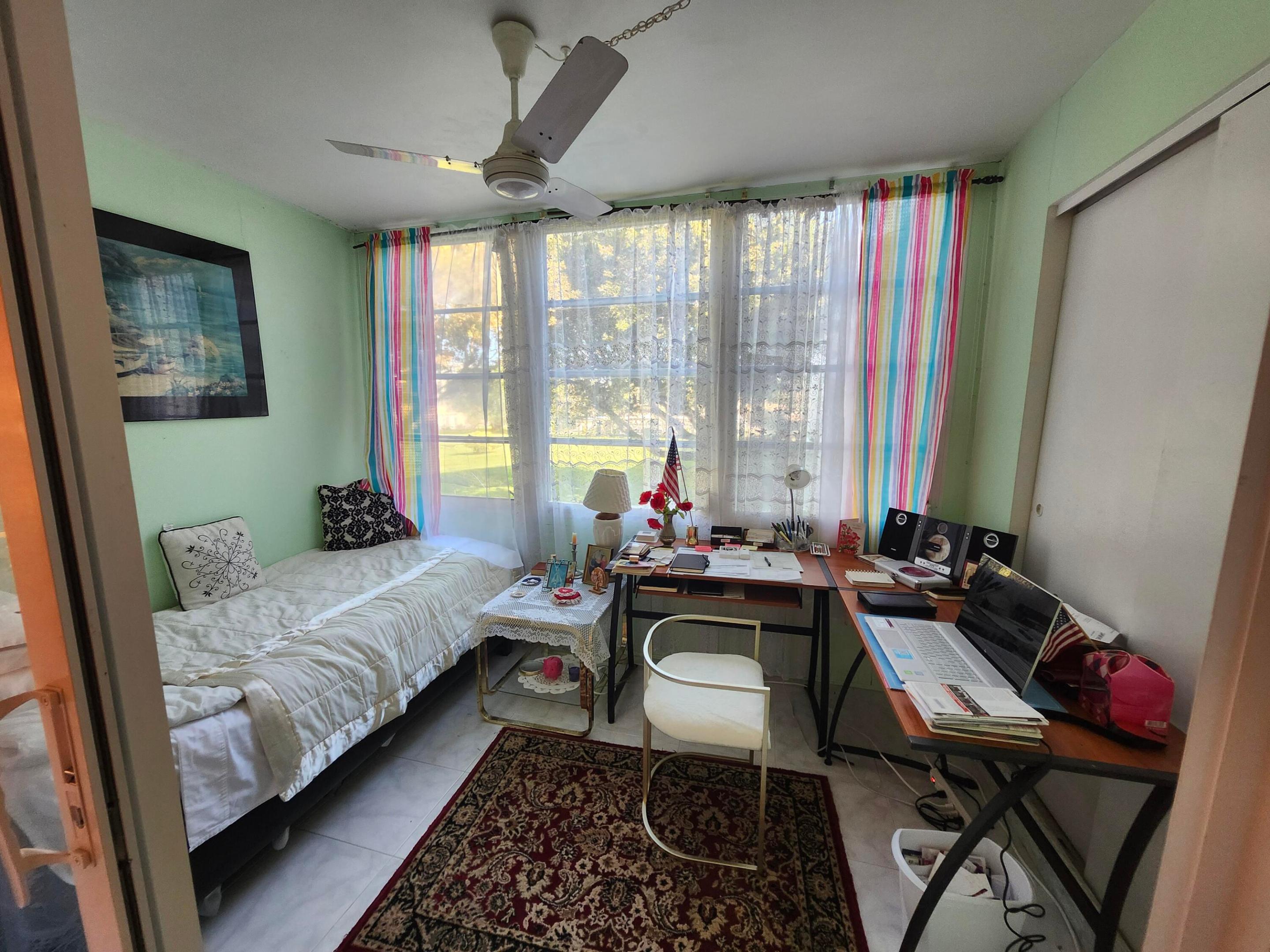 VILLAGE ROYALE ON THE GREEN CONDO - Residential Lease