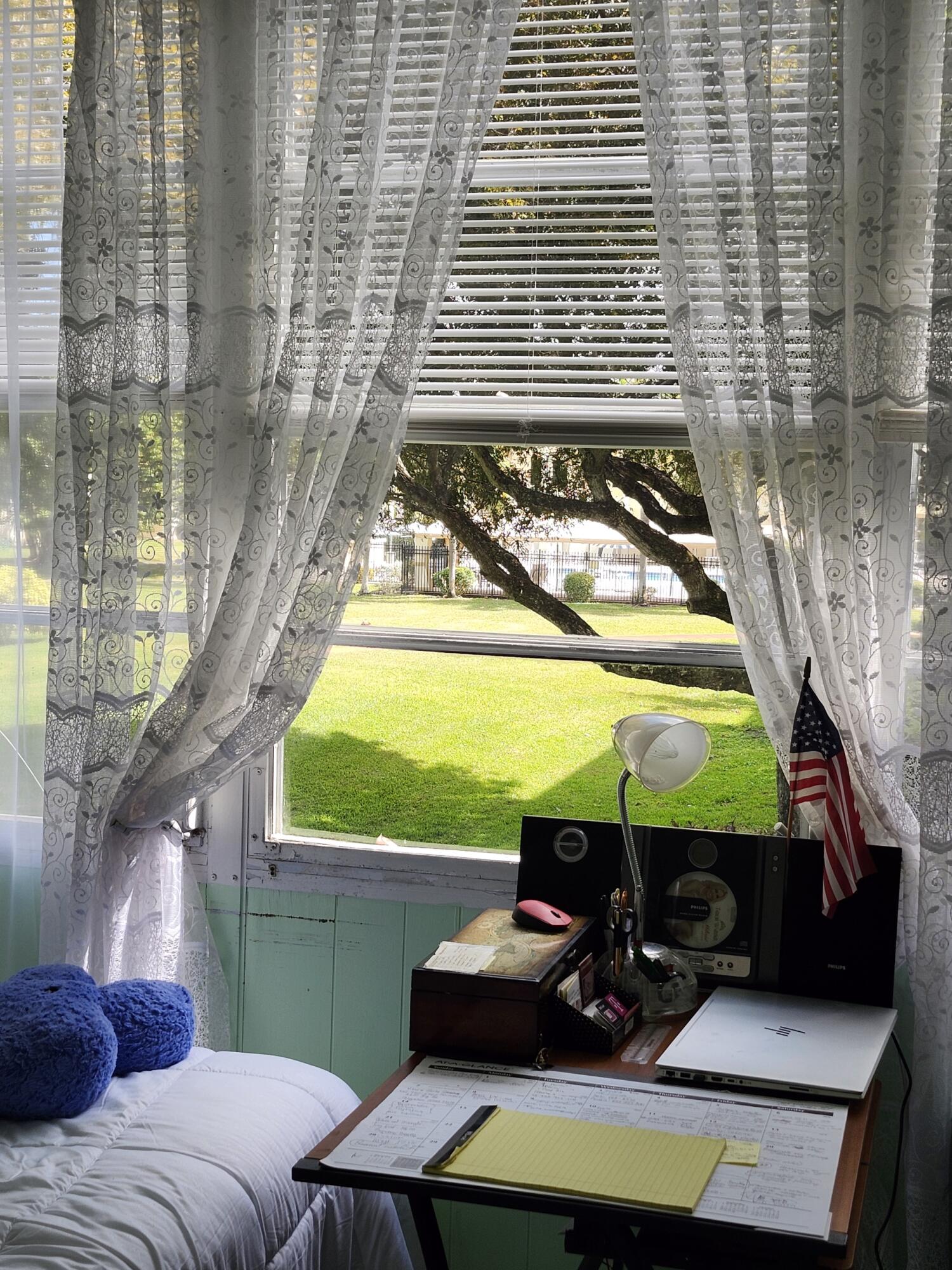 VILLAGE ROYALE ON THE GREEN CONDO - Residential Lease
