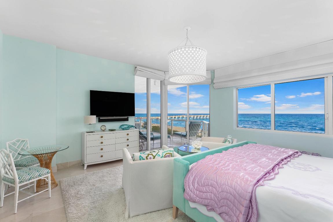 BELLARIA CONDO - Residential