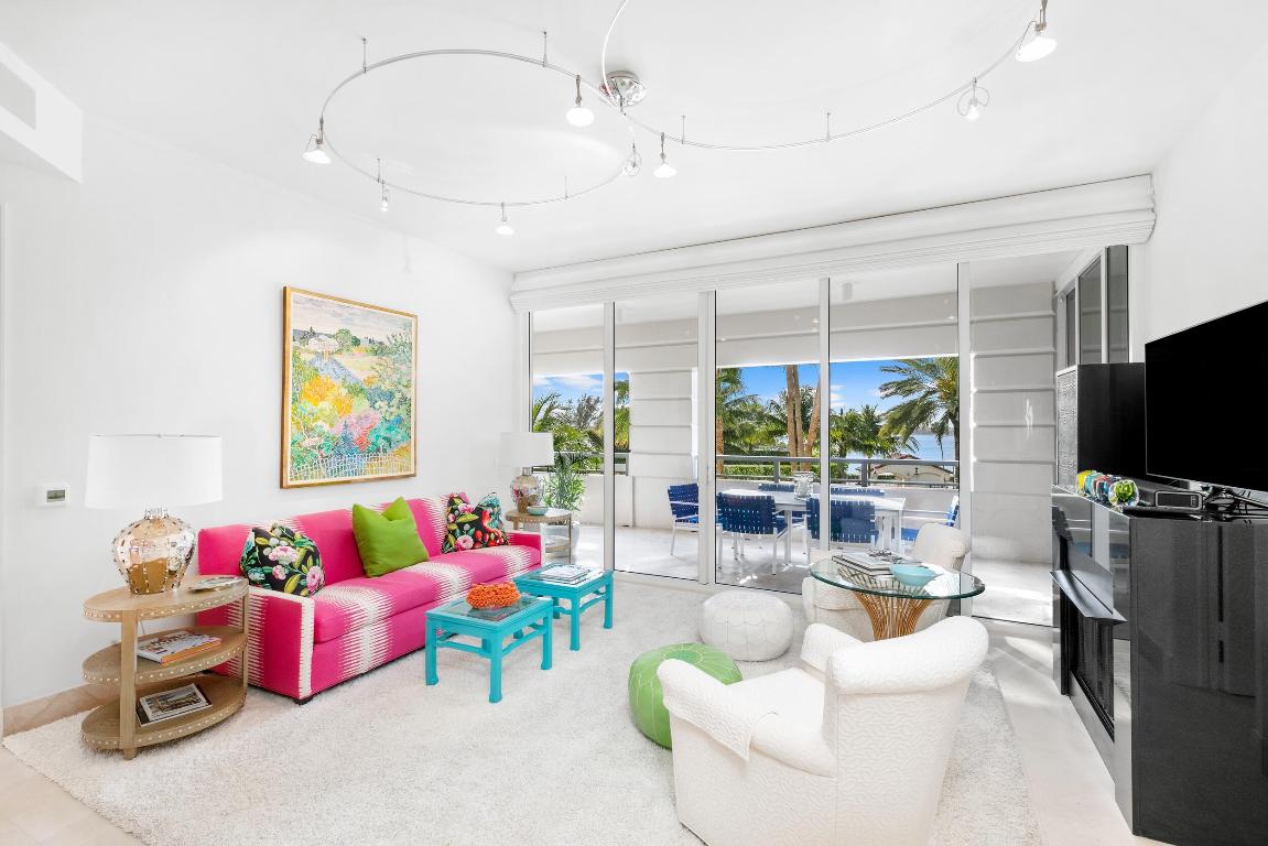 BELLARIA CONDO - Residential