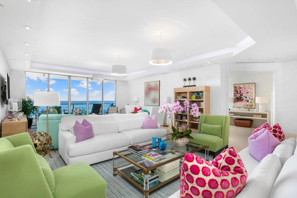 BELLARIA CONDO - Residential