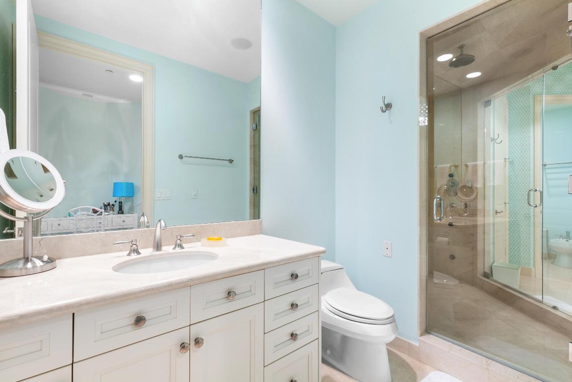 BELLARIA CONDO - Residential