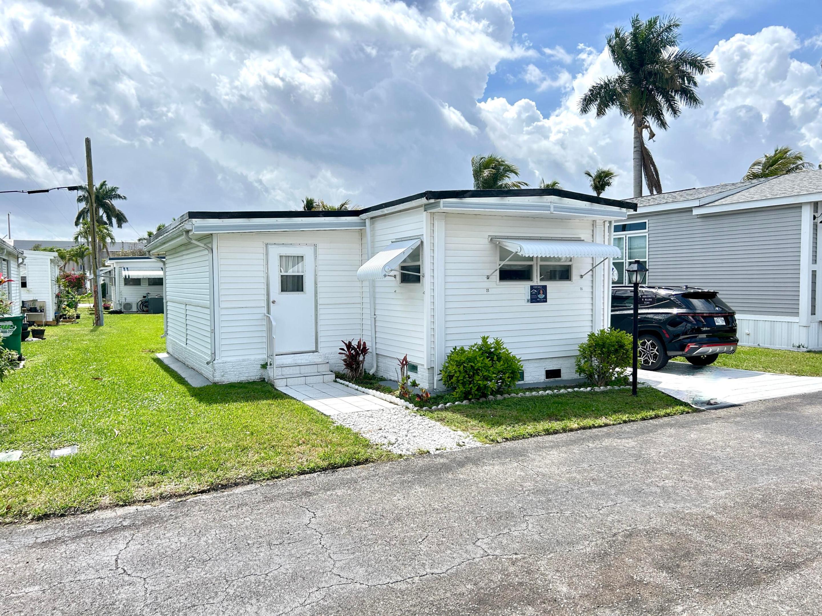 Orangebrook Harbor - Residential