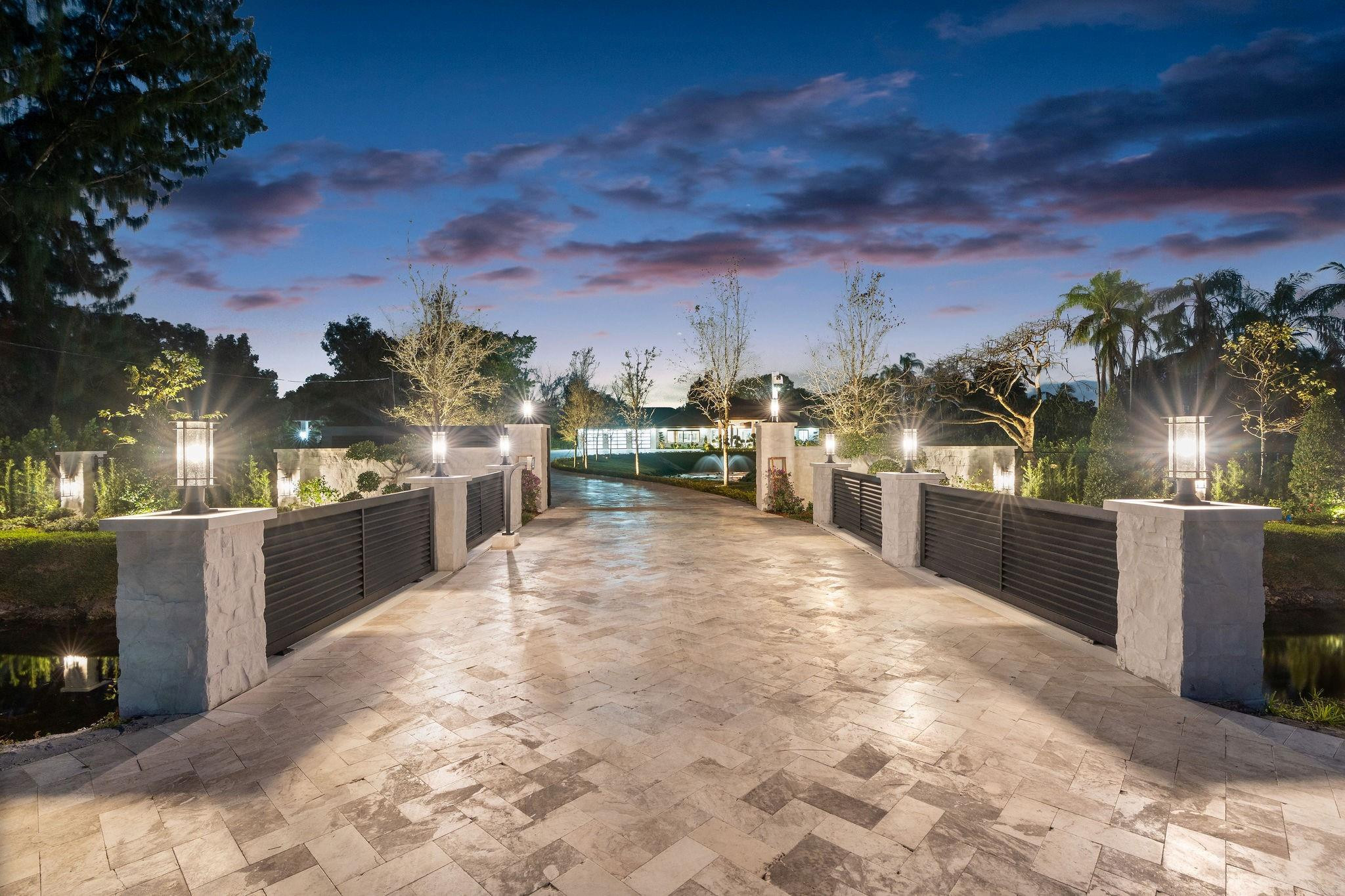 SUNSHINE RANCHES - Residential