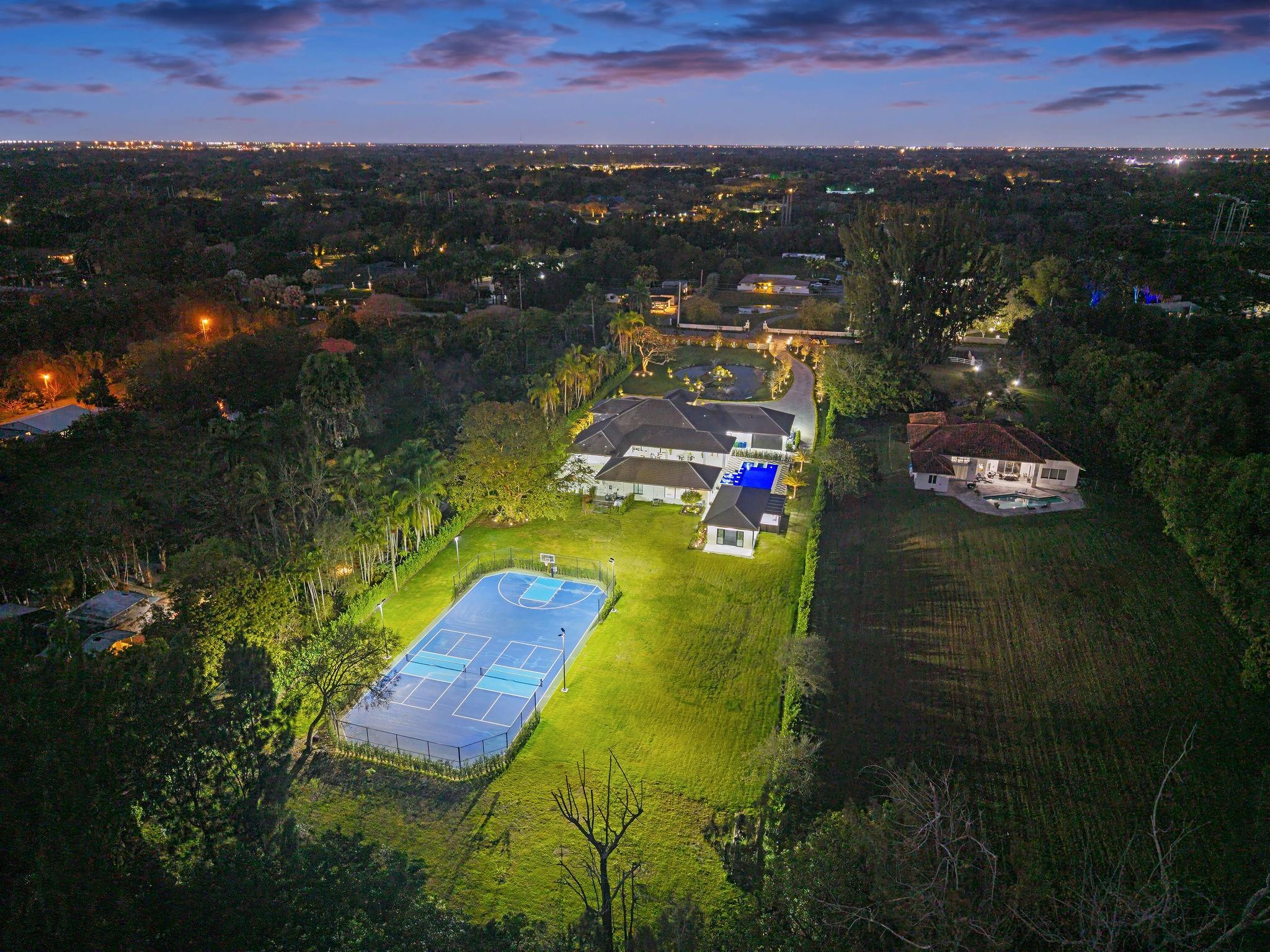 SUNSHINE RANCHES - Residential