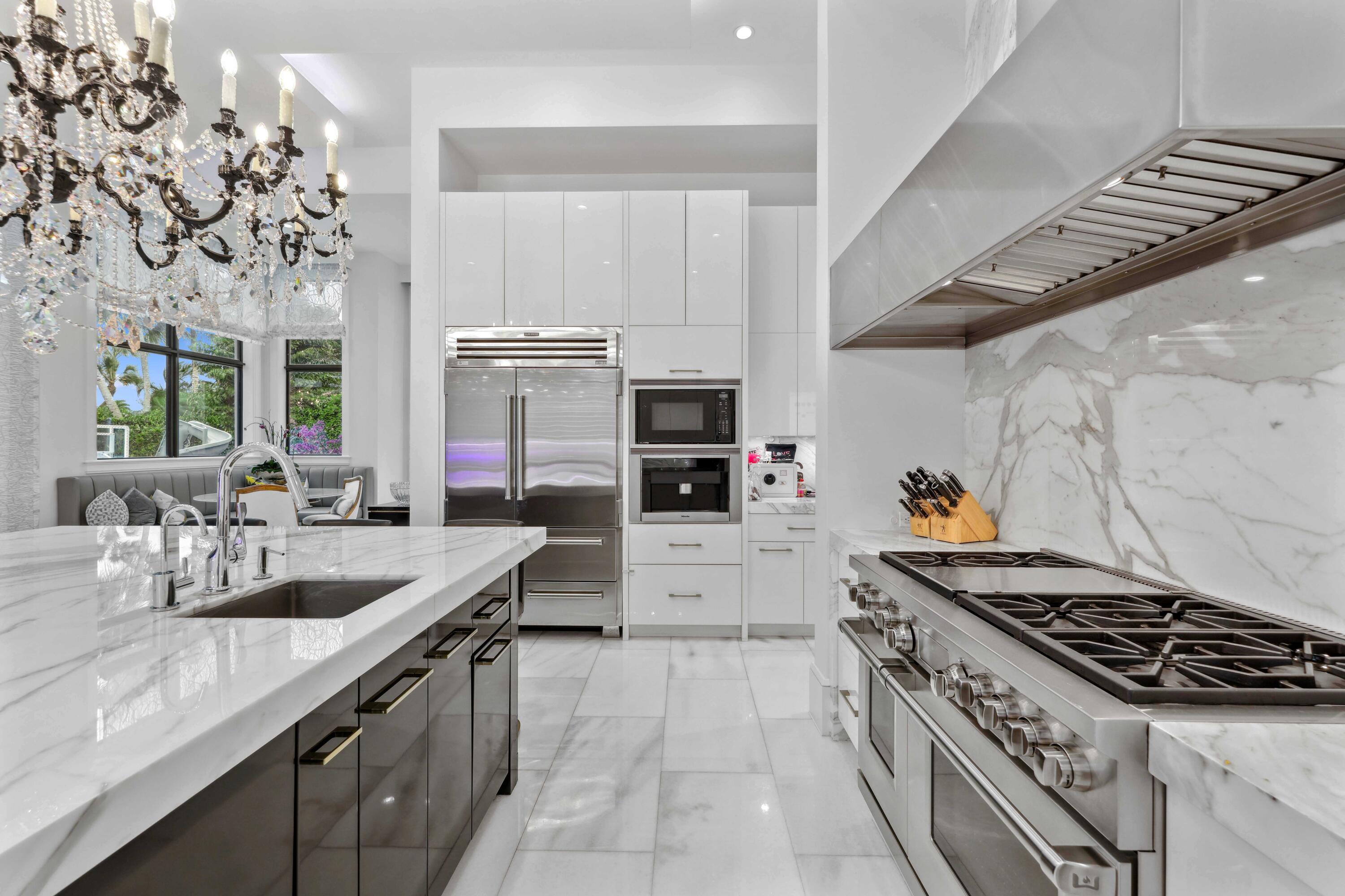 Mizner Country Club - Del Prado - Residential
