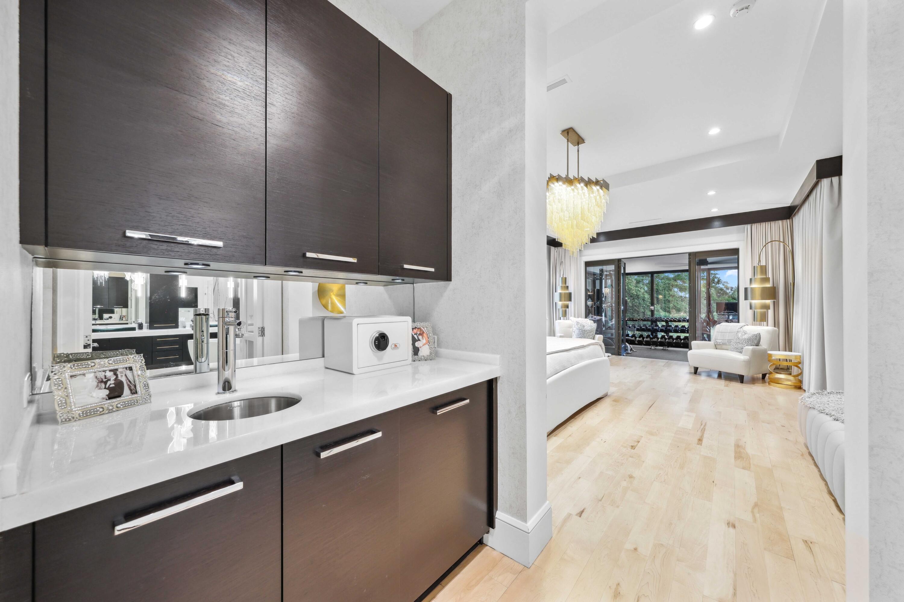 Mizner Country Club - Del Prado - Residential