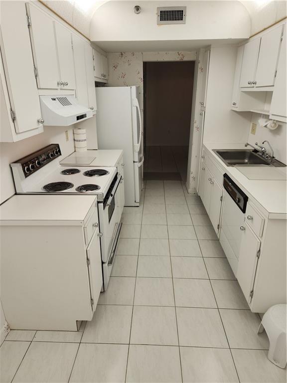 HILLCREST - Residential