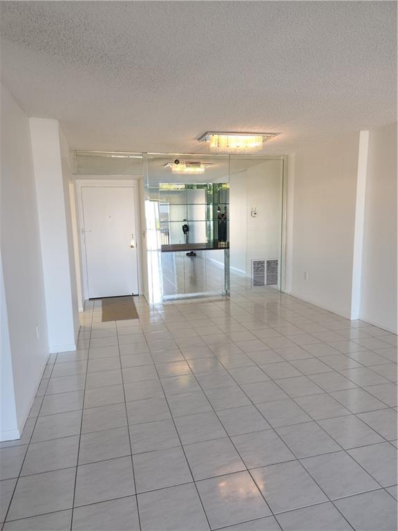 HILLCREST - Residential