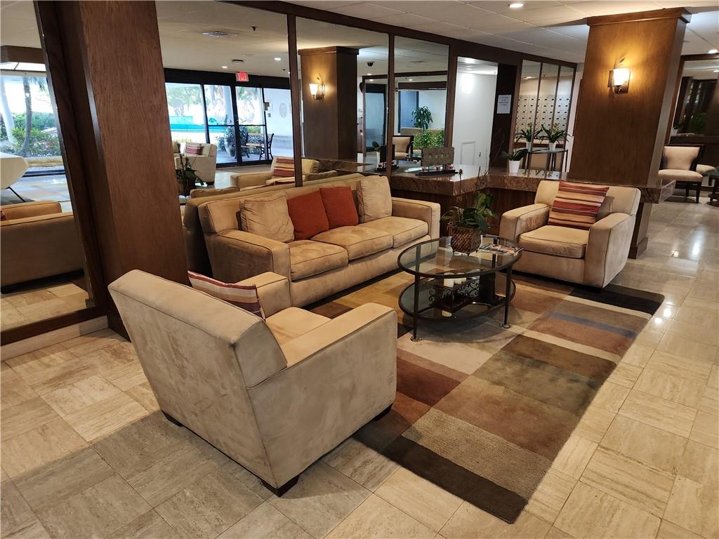 HILLCREST - Residential