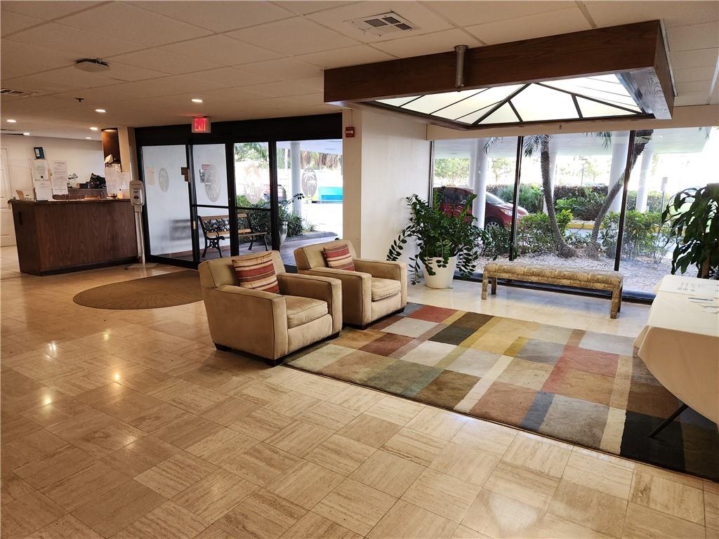 HILLCREST - Residential