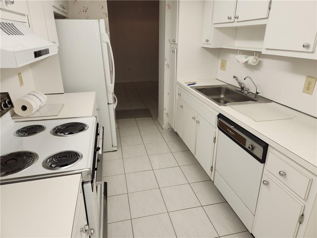 HILLCREST - Residential