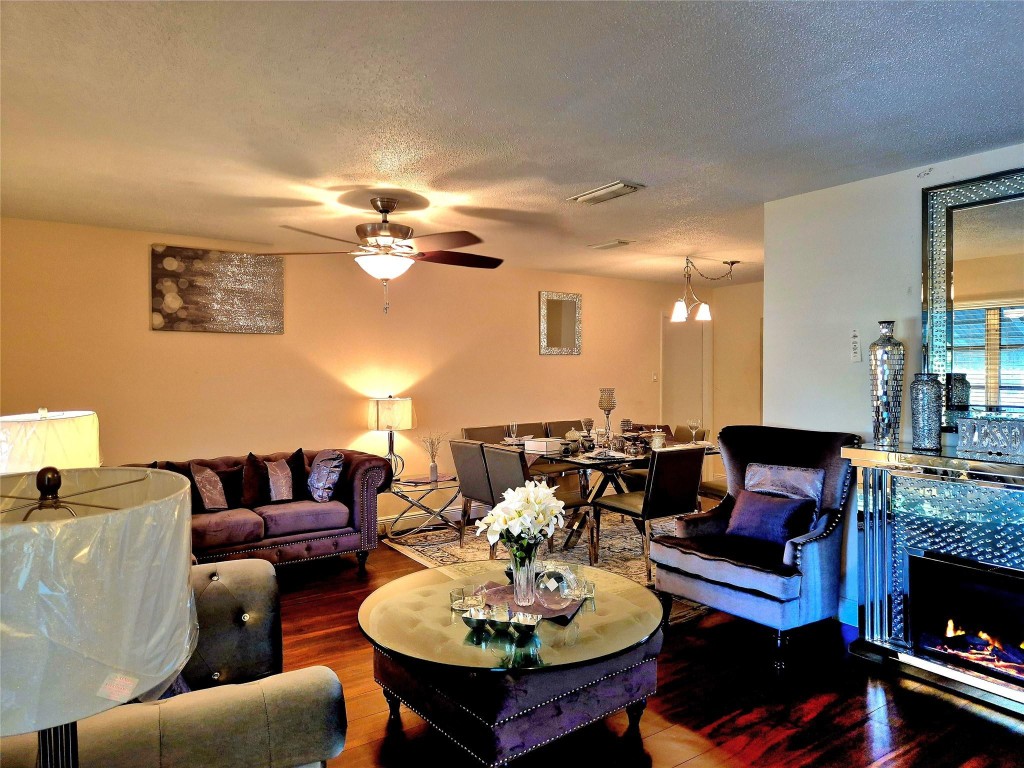 Paradise Gardens Sec 3 72 - Residential