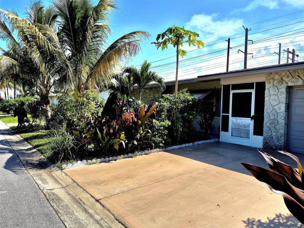 Paradise Gardens Sec 3 72 - Residential