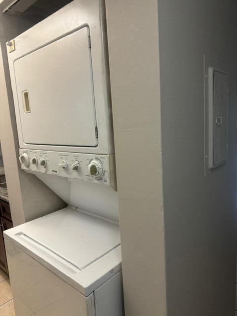COUNTRY GARDENS CONDO - Residential