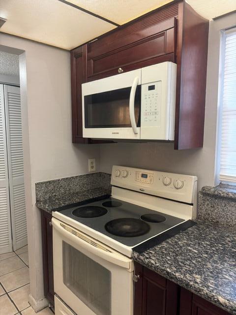 COUNTRY GARDENS CONDO - Residential