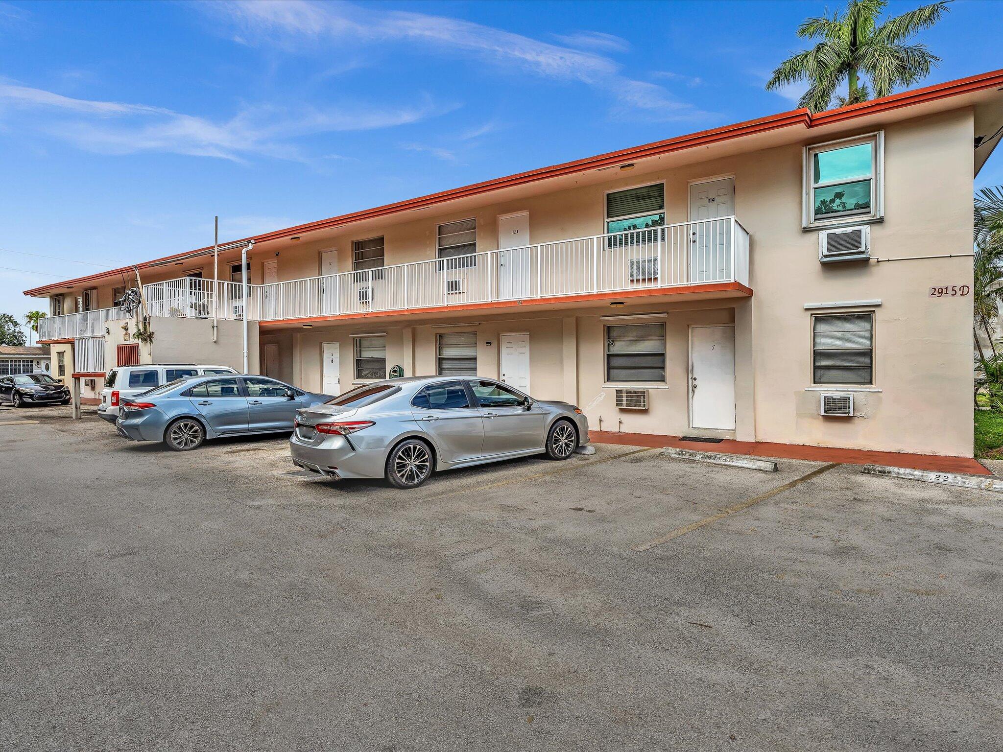 TOWN COLONY CONDO - Residential