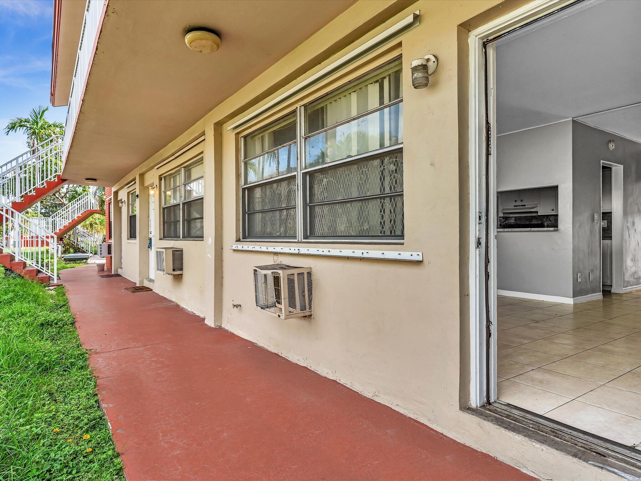 TOWN COLONY CONDO - Residential