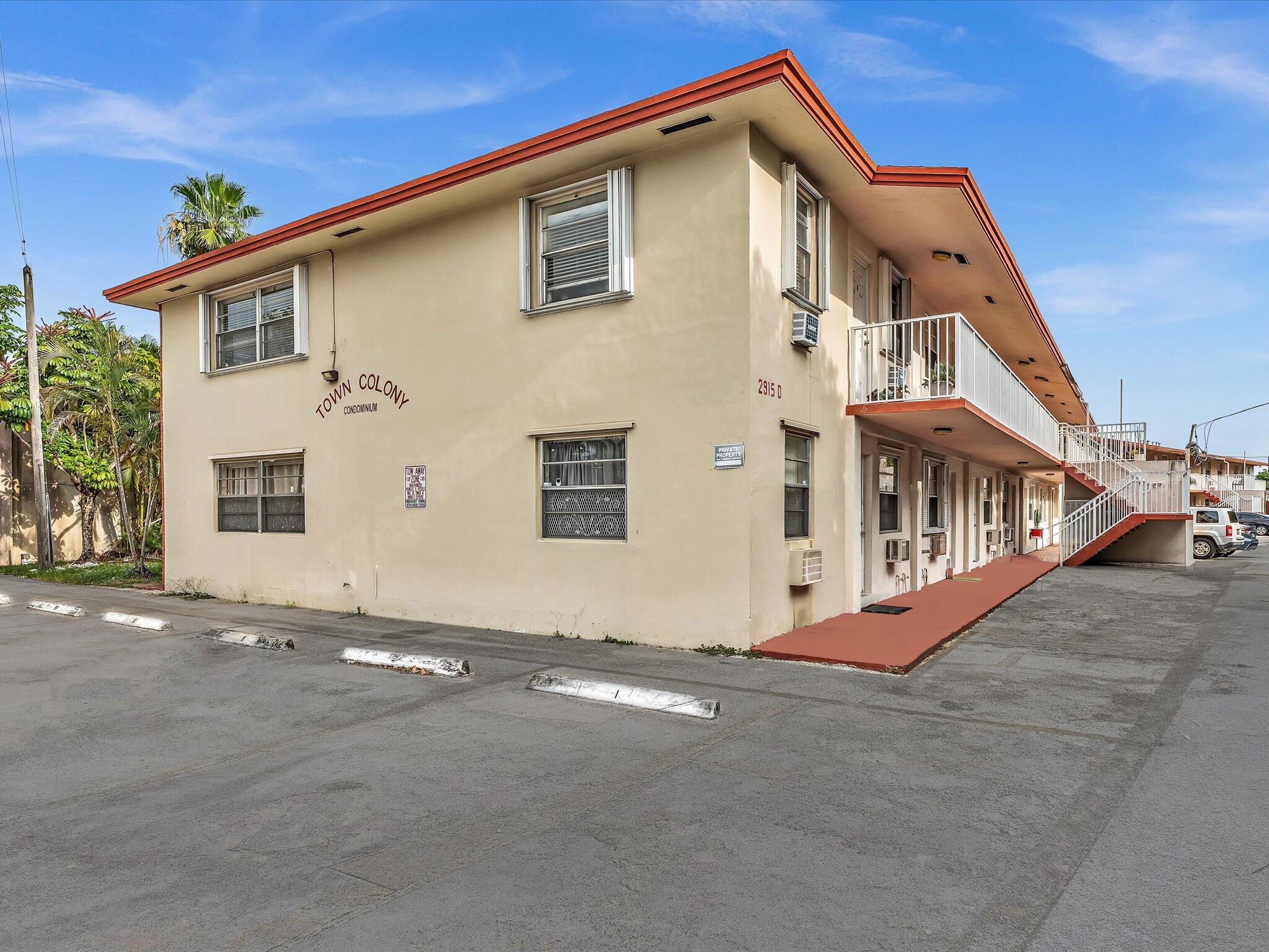 TOWN COLONY CONDO - Residential