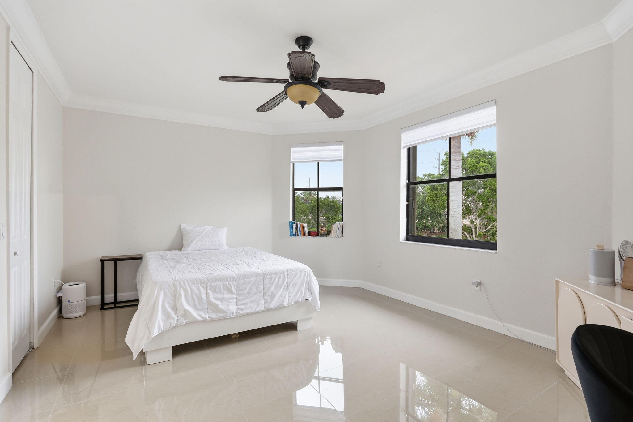 HARBOUR LAKES ESTATES - Residential