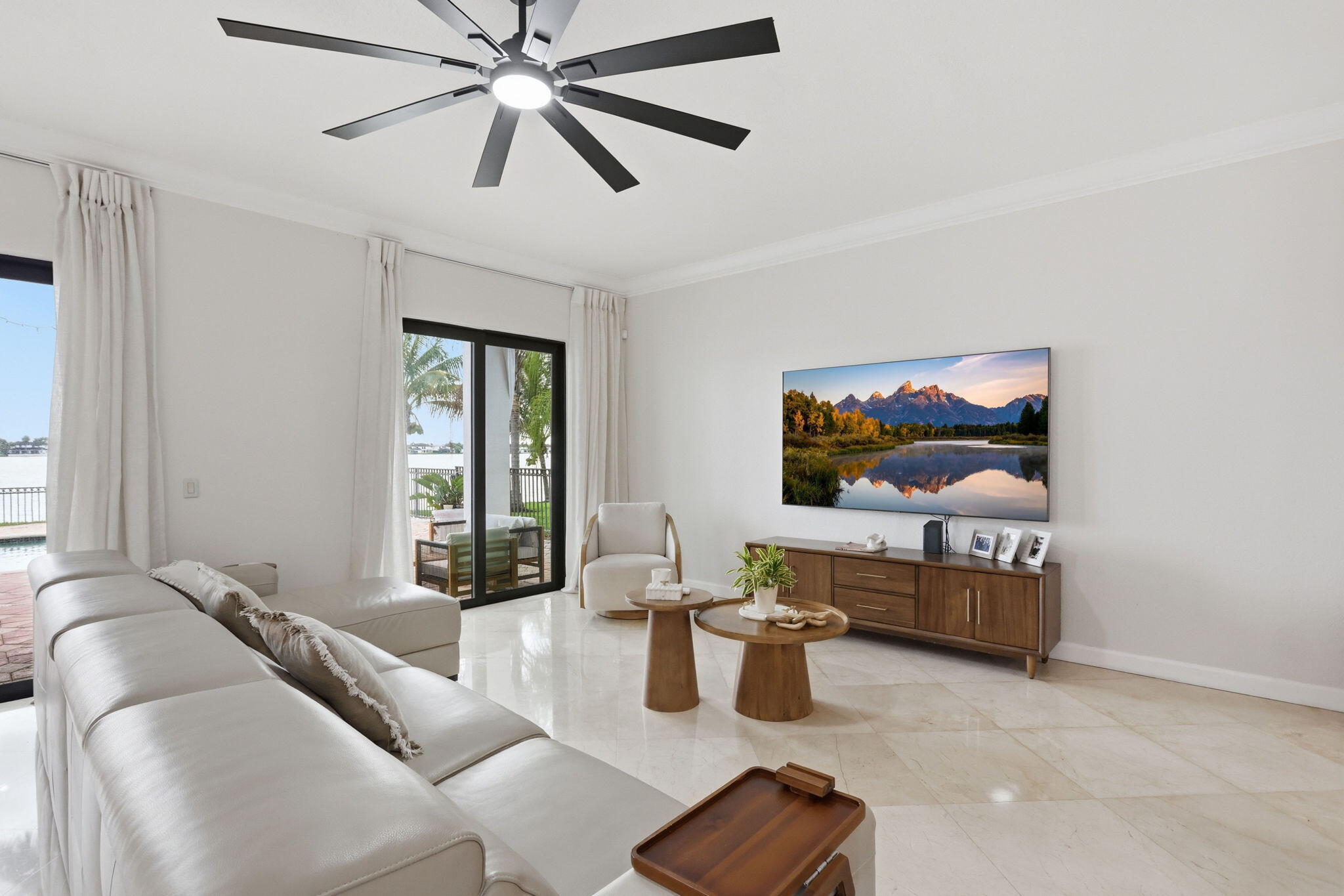 HARBOUR LAKES ESTATES - Residential