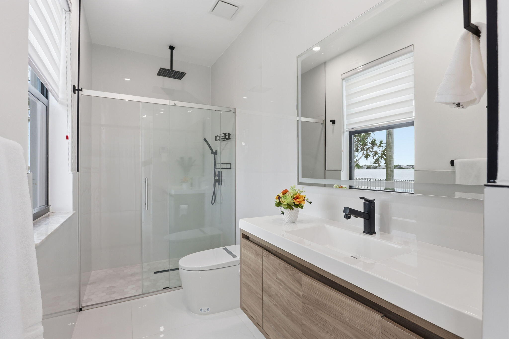 HARBOUR LAKES ESTATES - Residential