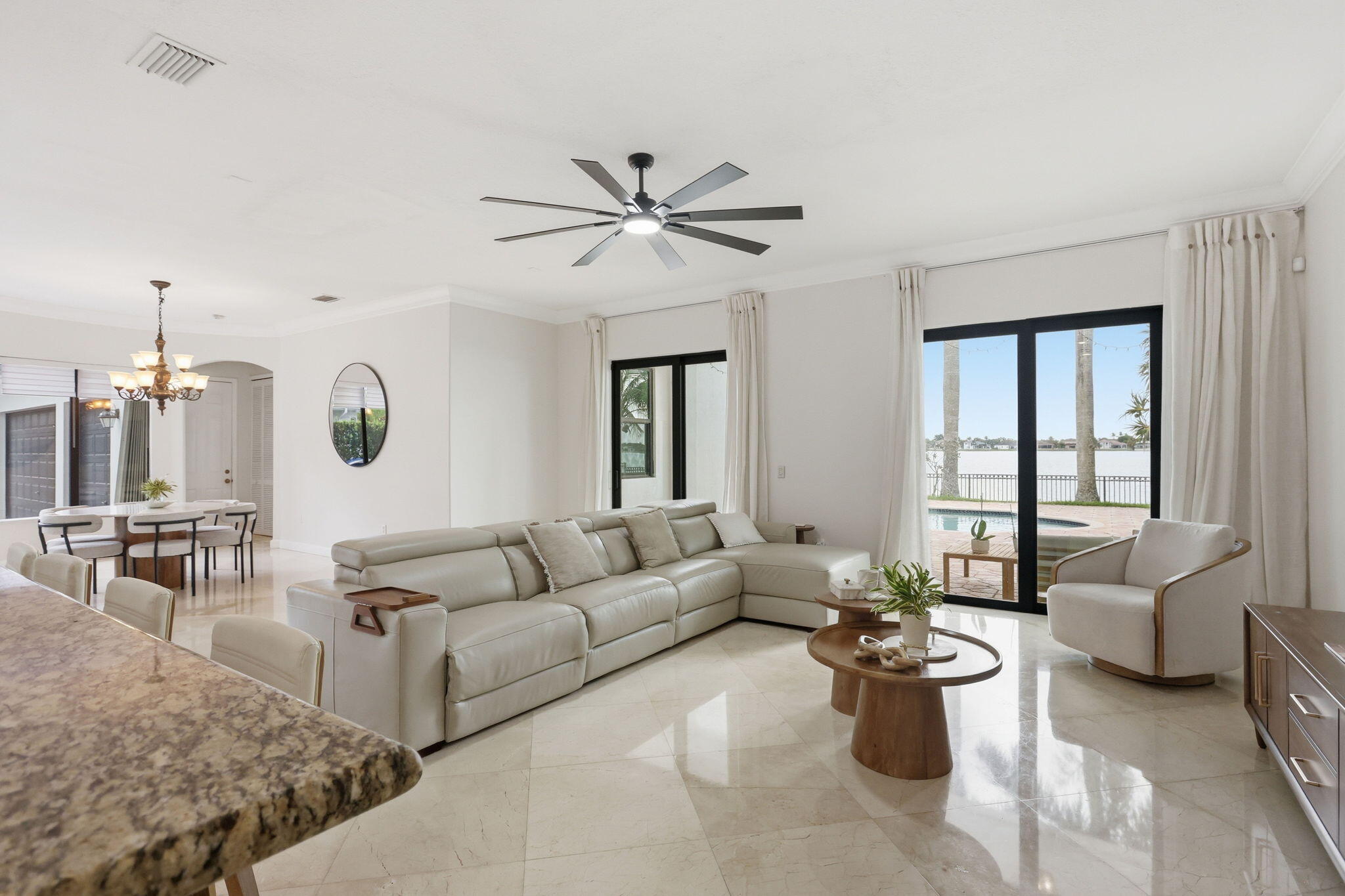 HARBOUR LAKES ESTATES - Residential