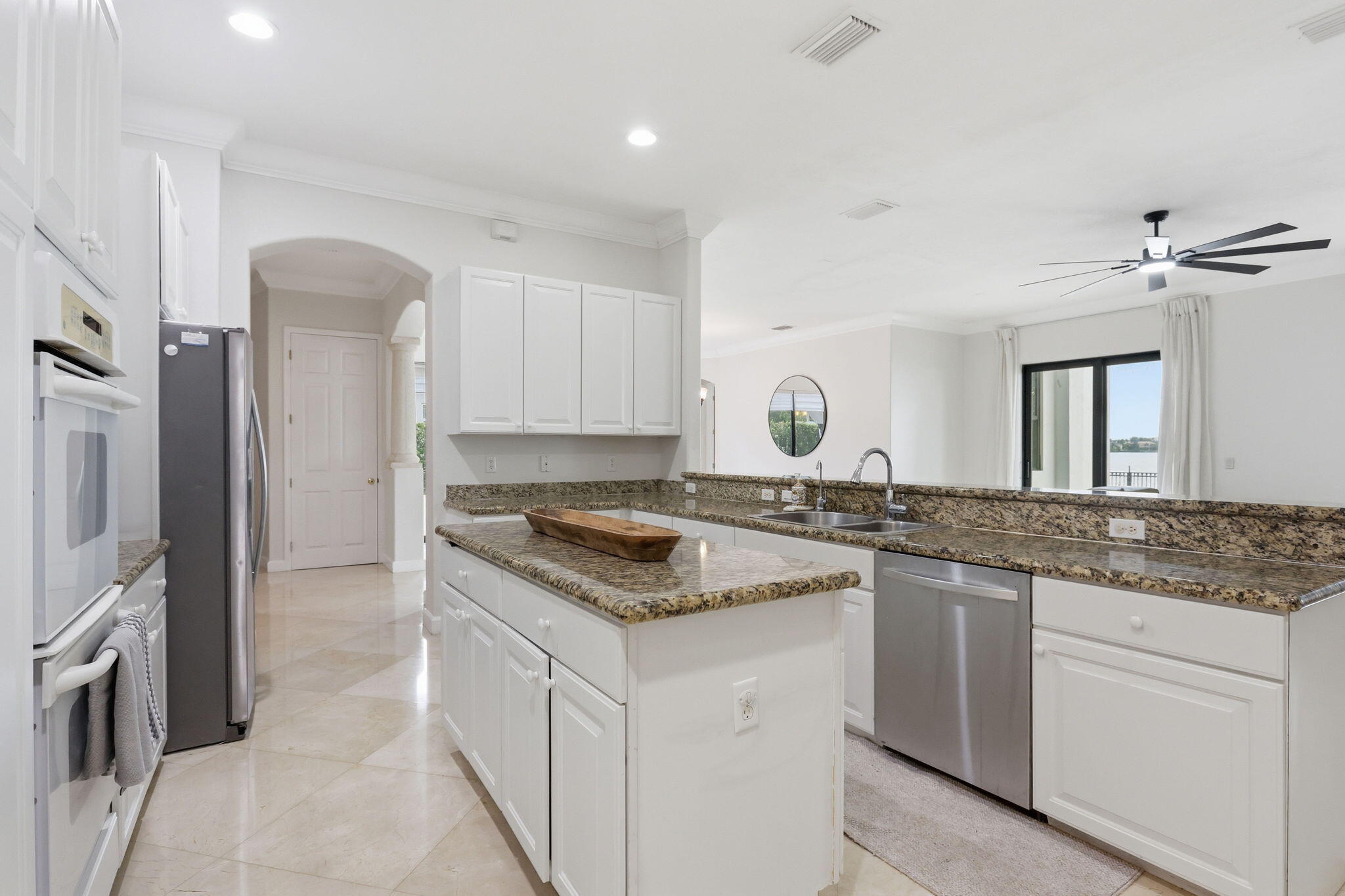 HARBOUR LAKES ESTATES - Residential